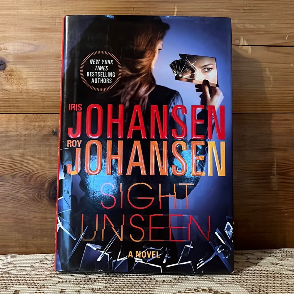 Sight Unseen, Iris & Roy Johansen